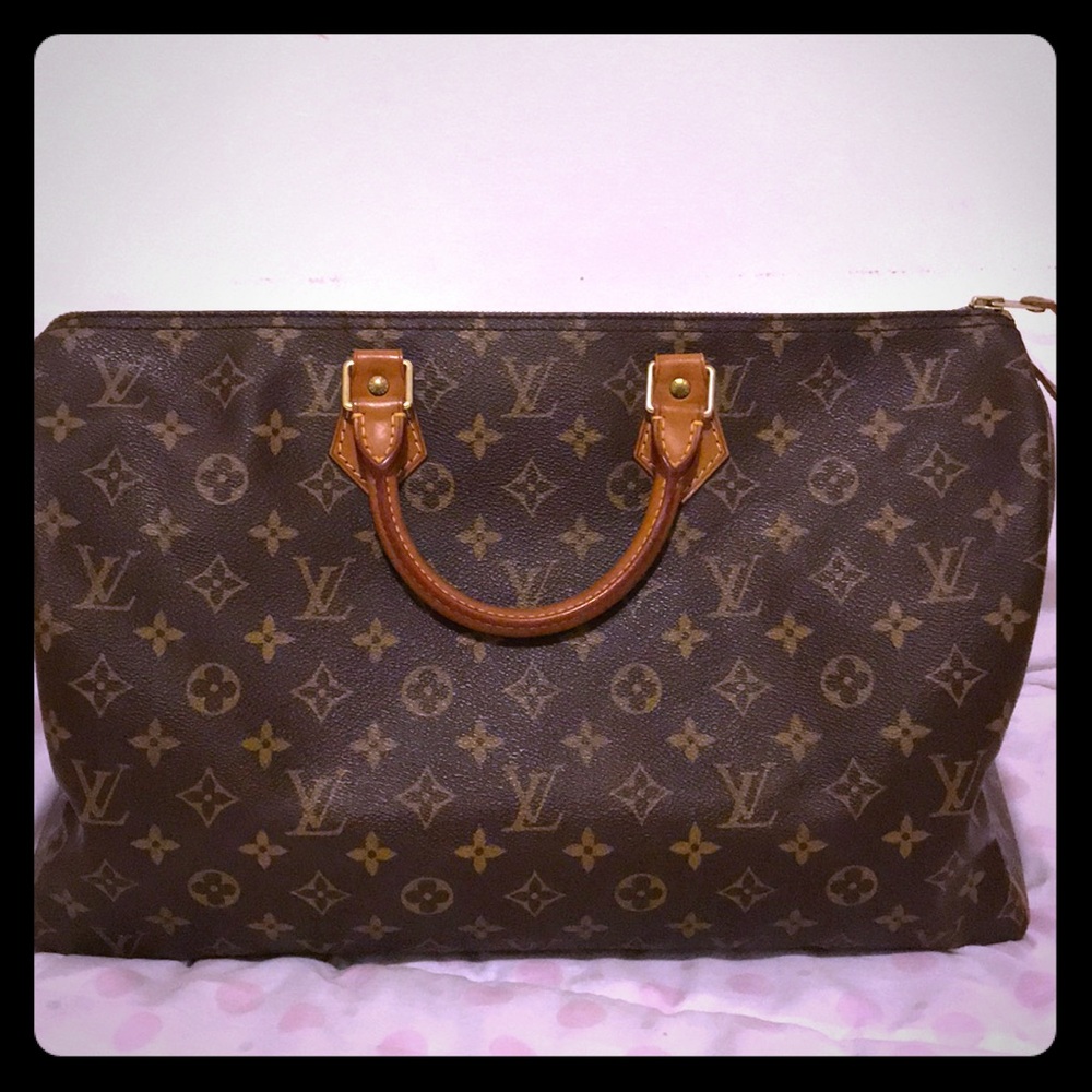 LOUIS Vuitton speedy 40